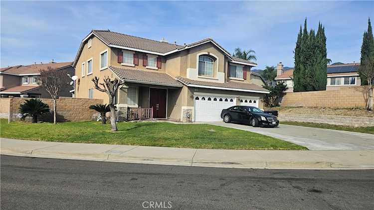 15064 Fawn Ct, Fontana, CA 92336