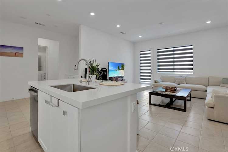 145 Sash, Irvine, CA 92618