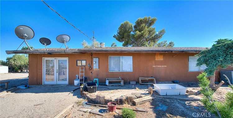 45757 Paddington Rd, Lucerne Valley, CA 92356