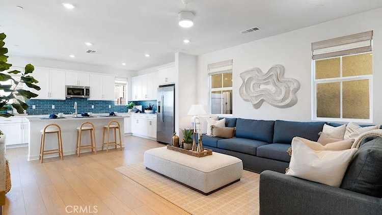 1734 Eagle Rd, Rialto, CA 92376