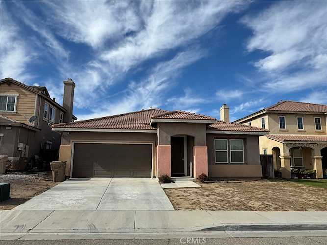 8848 Palo Alto, Hesperia, CA 92344