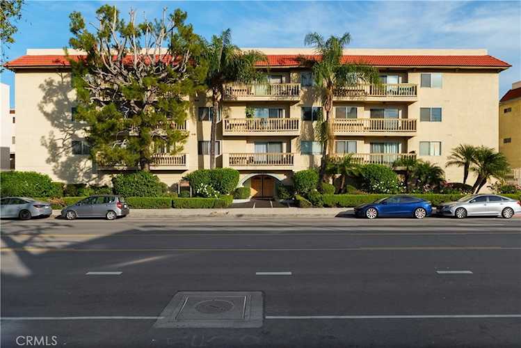 5400 Lindley Ave #116, Encino, CA 91316