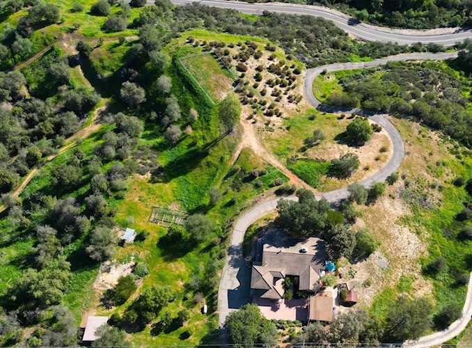 31424 Lilac Rd, Valley Center, CA 92082