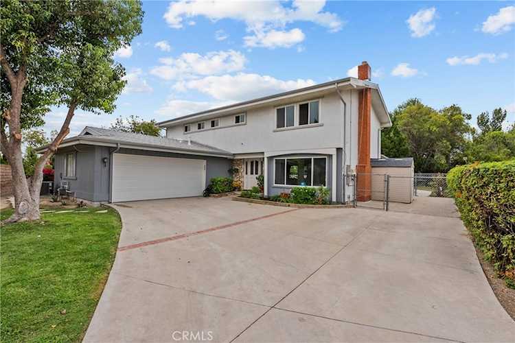 23760 Harwich Place, West Hills, CA 91307