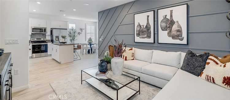 1212 Yeager Ave, Rialto, CA 92376