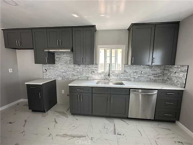 425 Elm, Inglewood, CA 90301