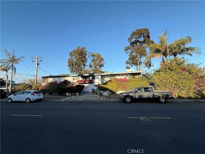 2200 Lake Park Ln, Newport Beach, CA 92660