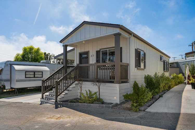 7368 Hollister Ave #Spc 37, Goleta, CA 93117