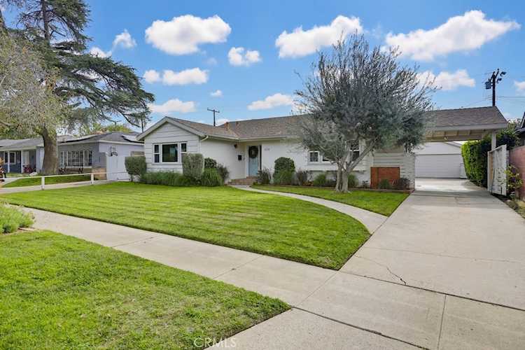 1010 W 21st St, Santa Ana, CA 92706