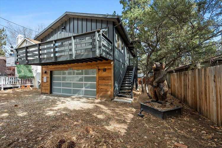 465 Wabash Ln, Sugarloaf, CA 92386
