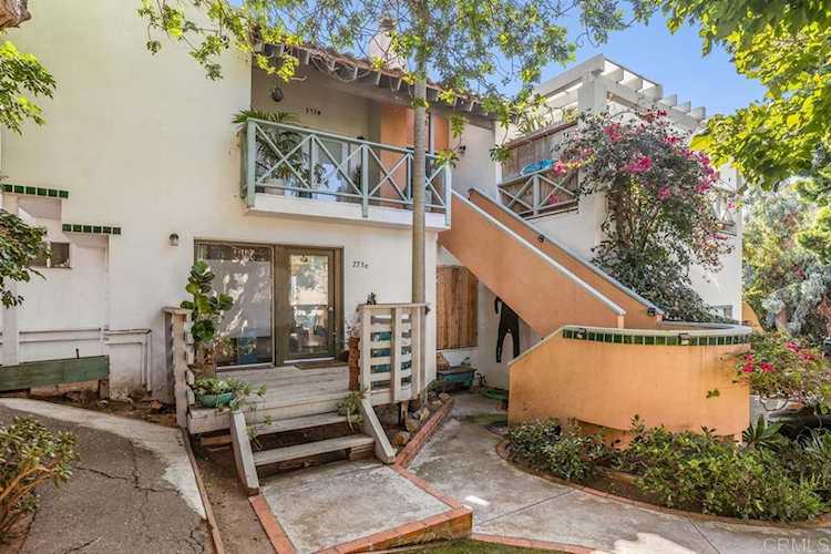 273 Hillcrest Dr, Encinitas, CA 92024