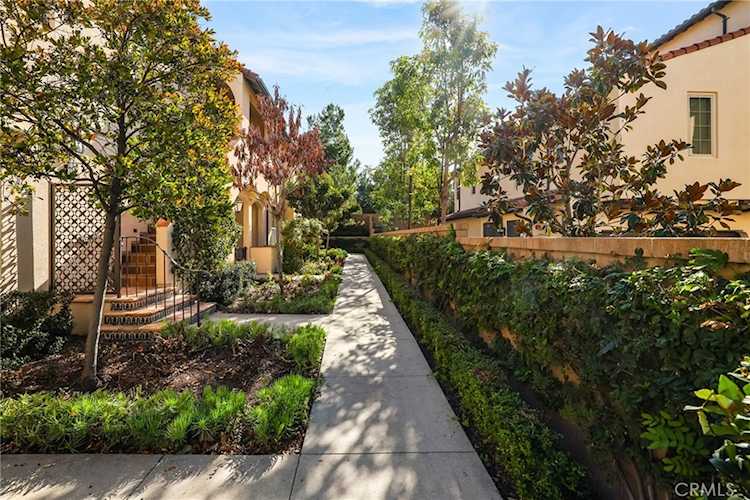 753 Spring Gdn, Irvine, CA 92618