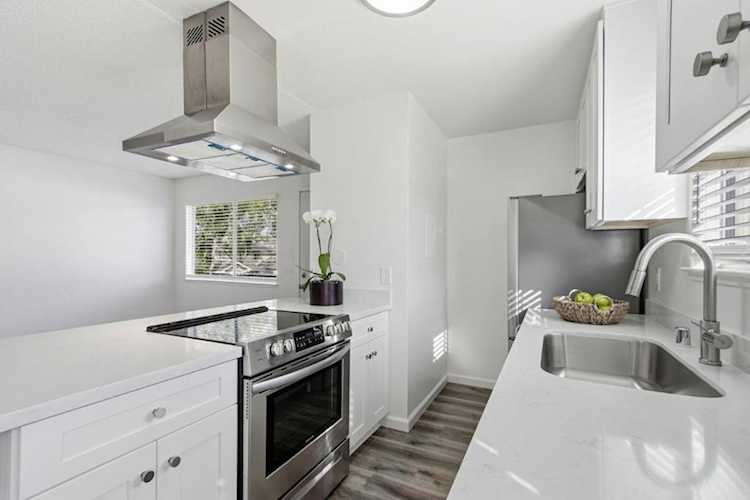 2323 Samaritan Dr #4, San Jose, CA 95124