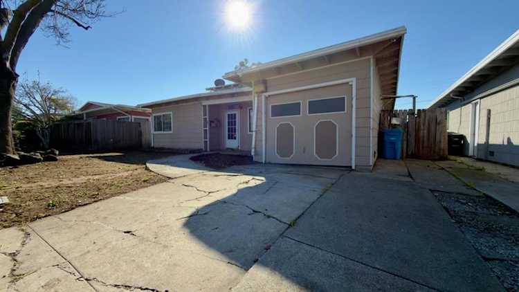 732 Rand St, San Mateo, CA 94401