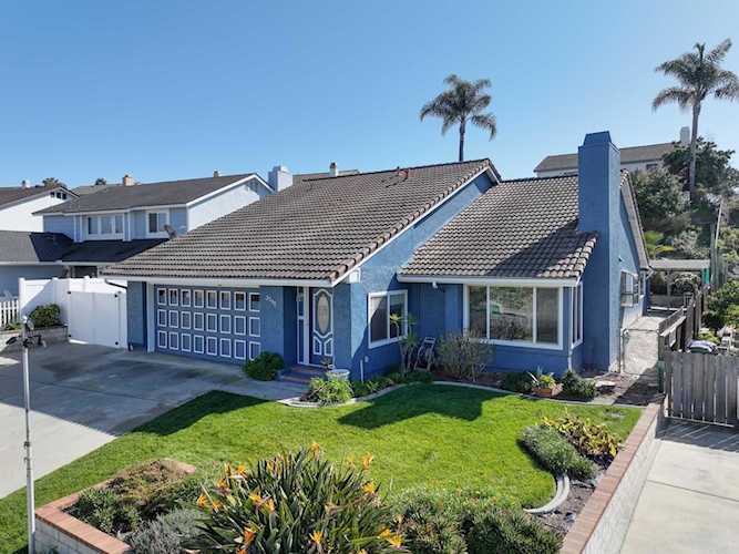 3795 Kelton Dr, Oceanside, CA 92056