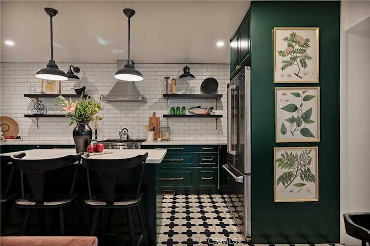 252 Crest Circle, Lake Arrowhead, CA 92352