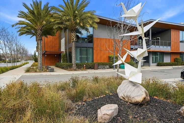 5728 5728 Kemper Place #401, Dublin, CA 94568-5555