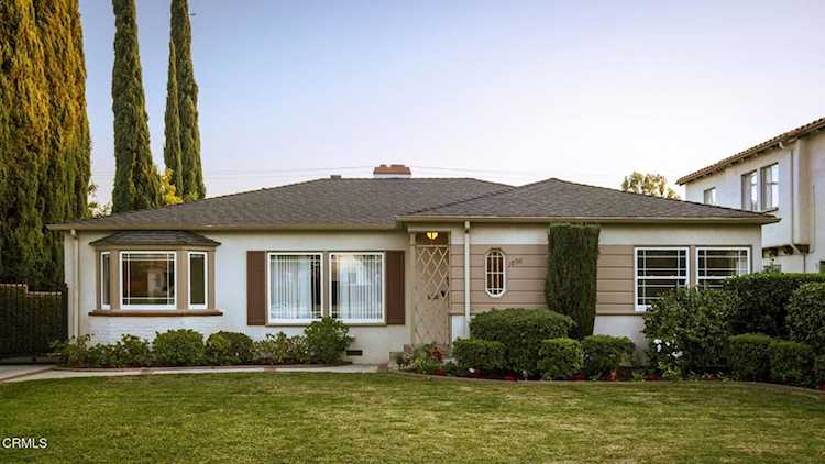 1896 E Mountain St, Pasadena, CA 91104