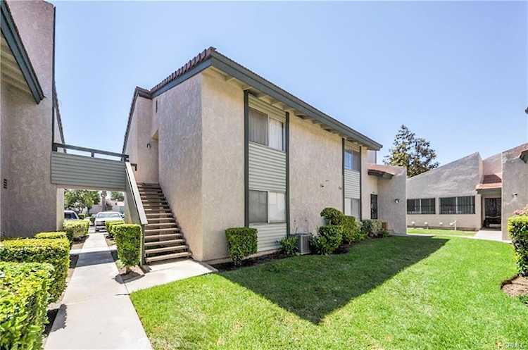 2255 Cahuilla St #90, Colton, CA 92324