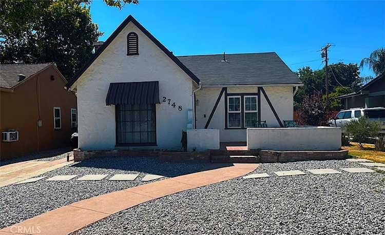2748 N D St, San Bernardino, CA 92405
