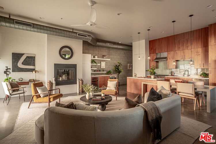 1534 17th St #105, Santa Monica, CA 90404