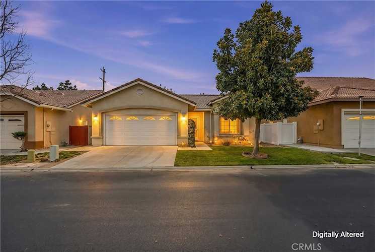 2880 Rainbow Ln, Banning, CA 92220