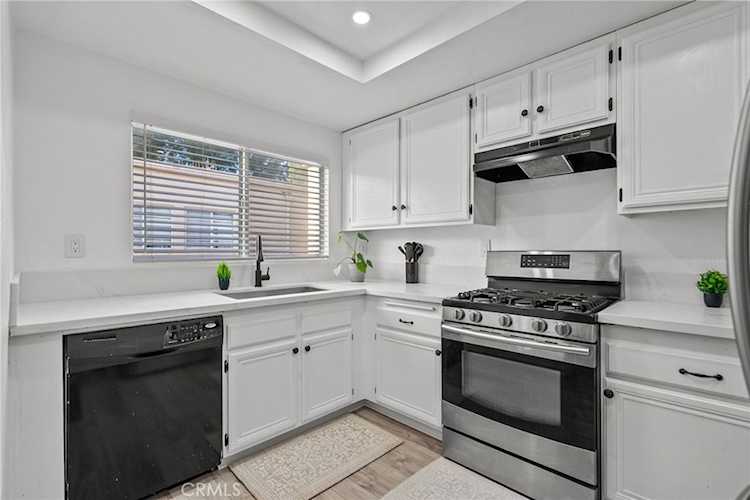 25258 Steinbeck Ave #F, Stevenson Ranch, CA 91381