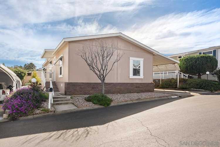 525 W El Norte Parkway #75, Escondido, CA 92026