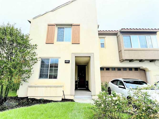 24440 24440 Periwinkle Way, Lake Elsinore, CA 92532