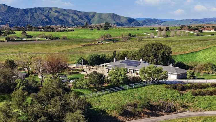 905 Croft Ln, Solvang, CA 93463