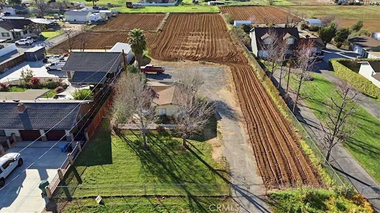 1018 Fremont St, Calimesa, CA 92320