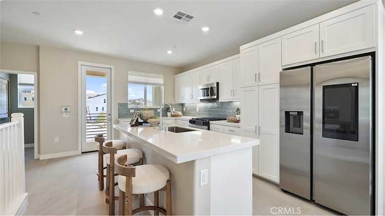 26843 Serif Place, Valencia, CA 91381