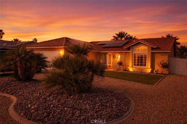 15094 Farmington St, Hesperia, CA 92345