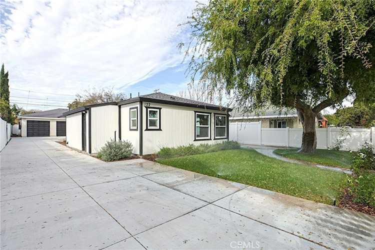 122 N Bewley St, Santa Ana, CA 92703