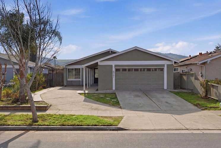 6761 Muscat Dr, San Jose, CA 95119