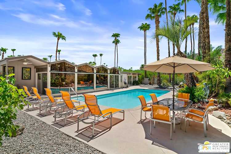 1000 W Via Vadera, Palm Springs, CA 92262