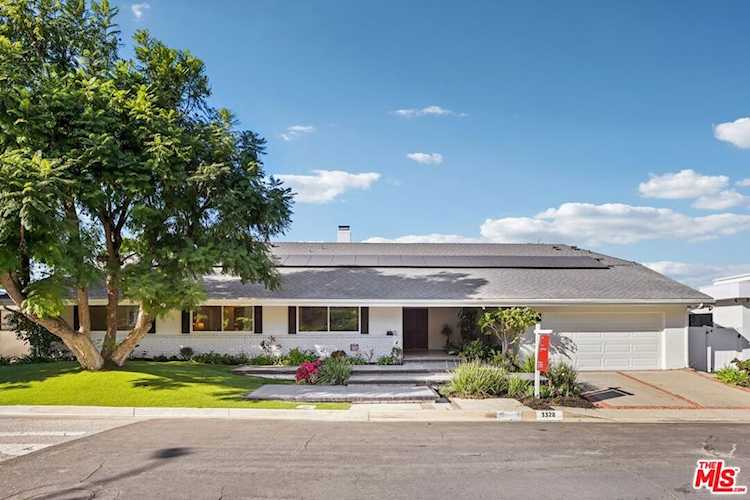 3328 Red Rose Dr, Encino, CA 91436