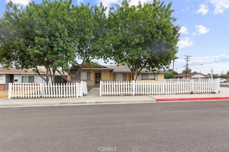 892 Margaret, Hemet, CA 92543