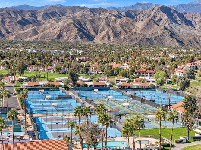 175 Torremolinos Dr, Rancho Mirage, CA 92270