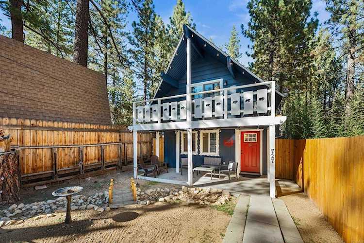 727 Elysian Blvd, Big Bear City, CA 92314