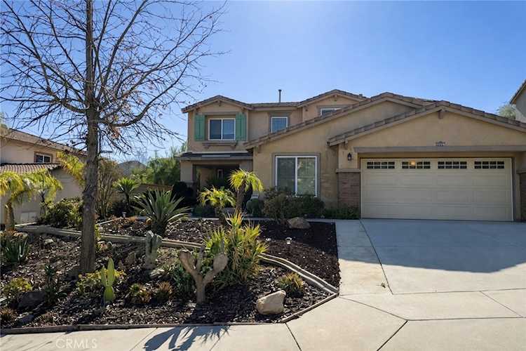 29267 Gateway Dr, Lake Elsinore, CA 92530