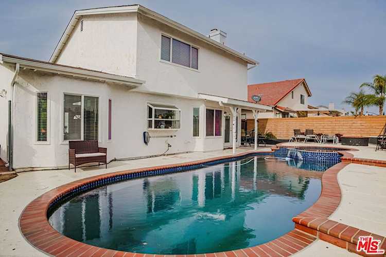 31903 Vineyard Ave, Temecula, CA 92591