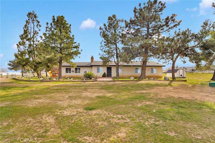 4875 Sunnyslope, Phelan, CA 92371