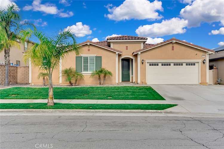24668 Legion Ct, Menifee, CA 92584