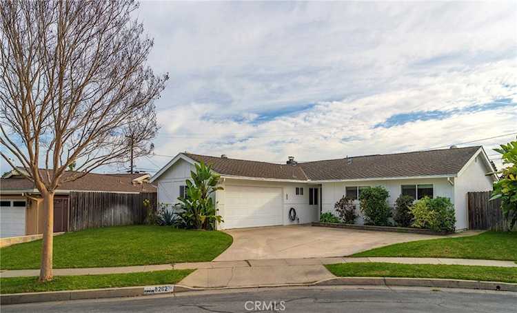 8262 Noble, Huntington Beach, CA 92647