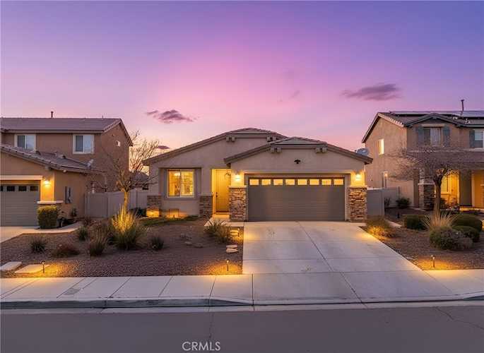 16704 Ukiah St, Victorville, CA 92394