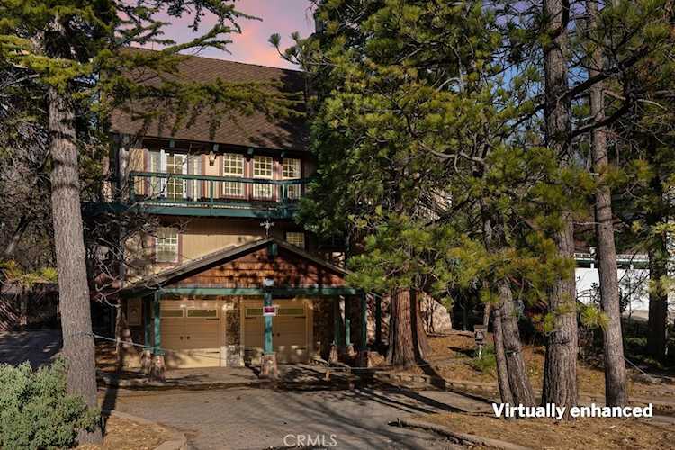28070 West Shore Rd, Lake Arrowhead, CA 92352