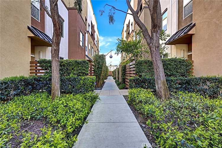 1568 W Artesia Square #E, Gardena, CA 90248