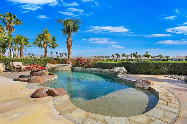 51686 Via Sorrento, La Quinta, CA 92253
