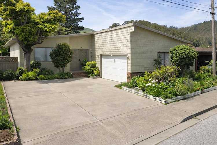 824 Dell Rd, Pacifica, CA 94044